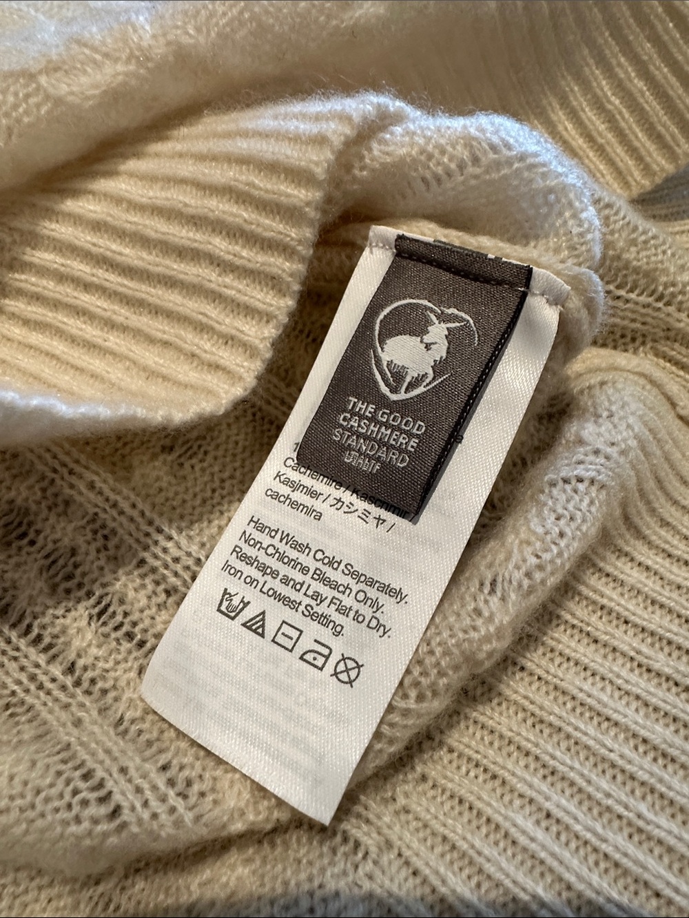 J. Crew Women’s 100% Cashmere Cream Cable-Knit V-Neck Sweater Sz S - Picture 3 of 9